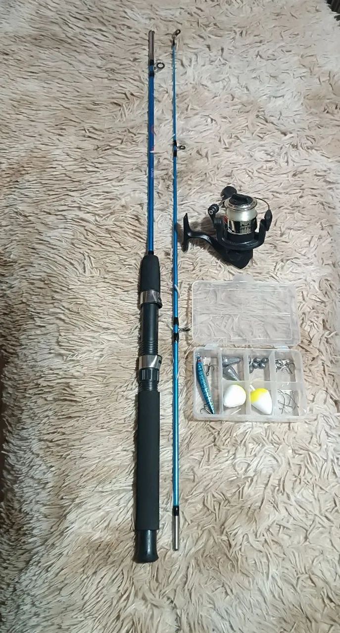 Vara de pesca com molinete novo