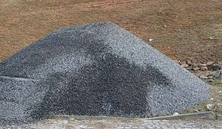 Brita para construção civil 30 latas de gravilhão