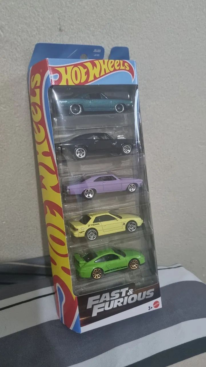 Hot Wheels Pacote com 5 carrinhos, FAST FURIOUS 