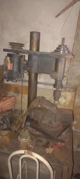 Máquina de Furar de Bancada Industrial - Foto 6