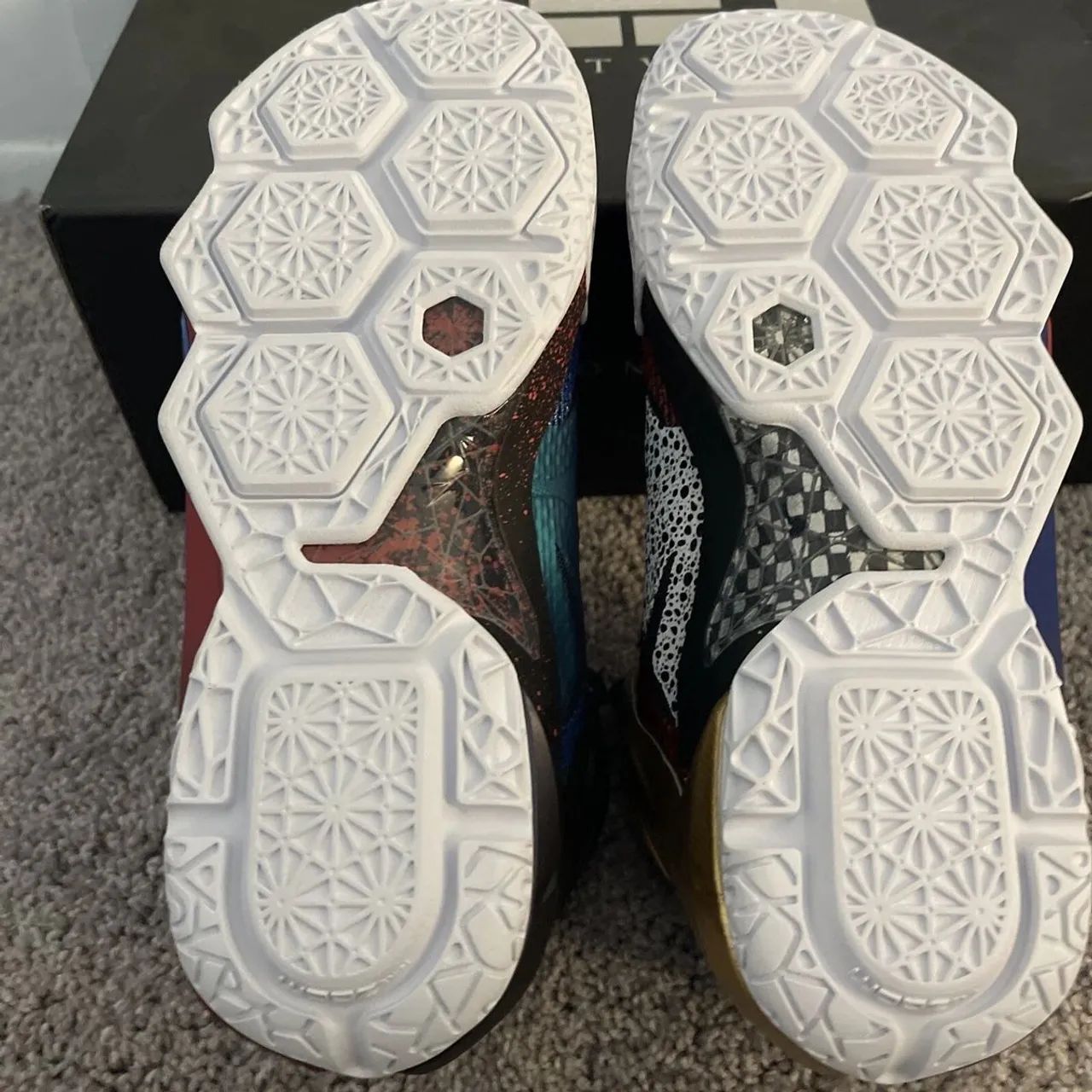 Tênis basquetebol Nike LeBron 12 SE N42 Tênis importado dos Estados Unidos Novo nunca us - Foto 5