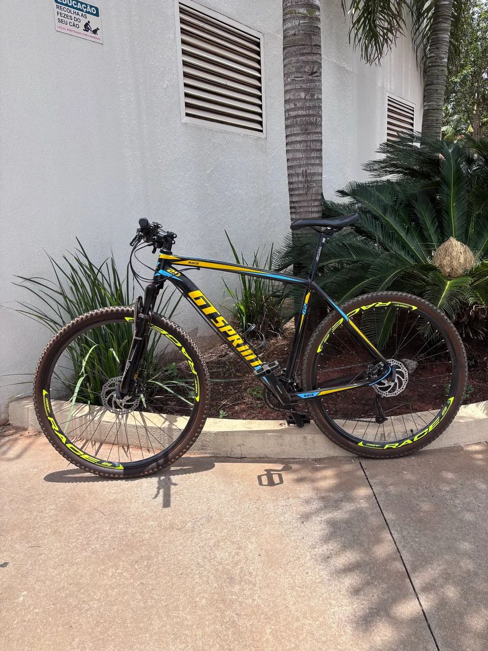 Bicicleta Mountain Bike