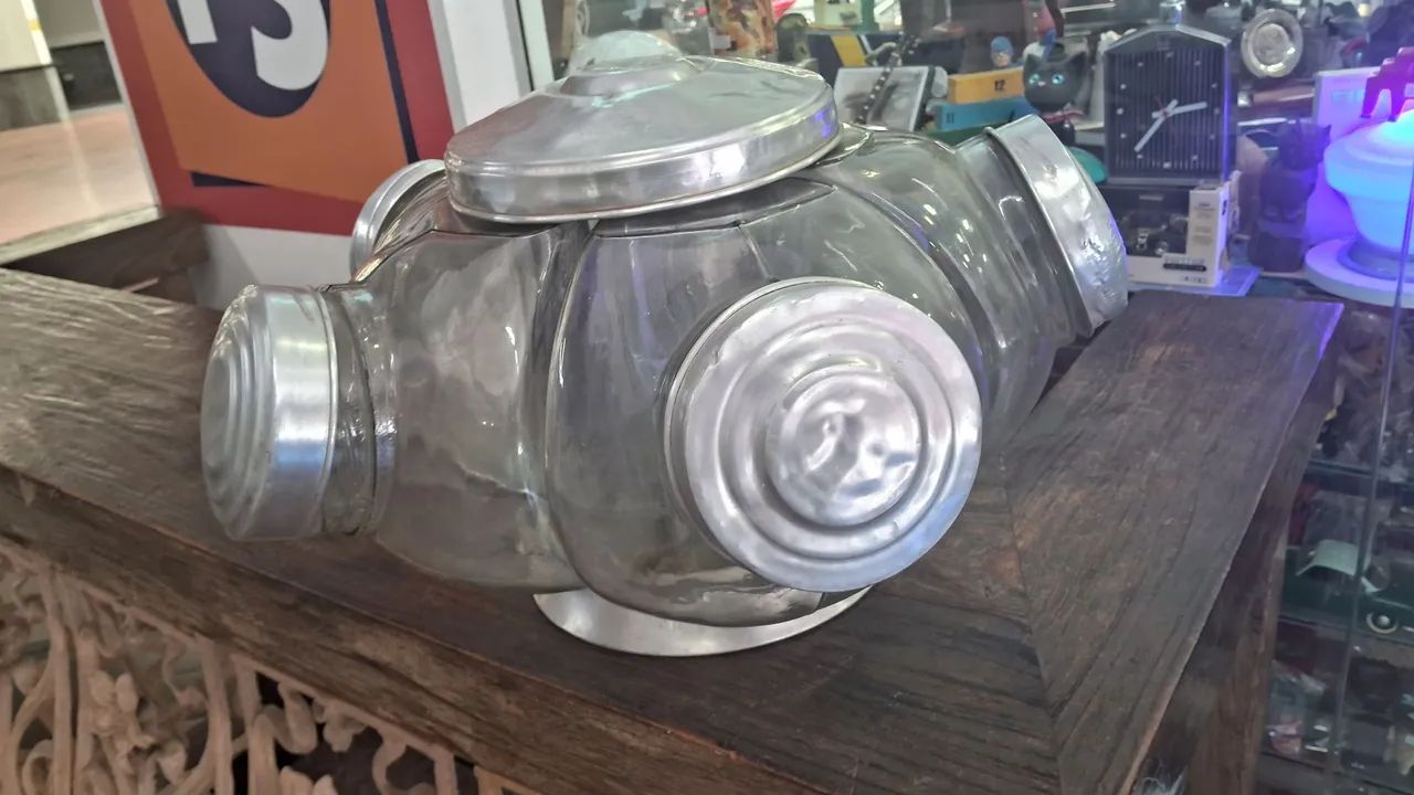 Baleiro Antigo em perfeito estado de conservação  - Foto 6