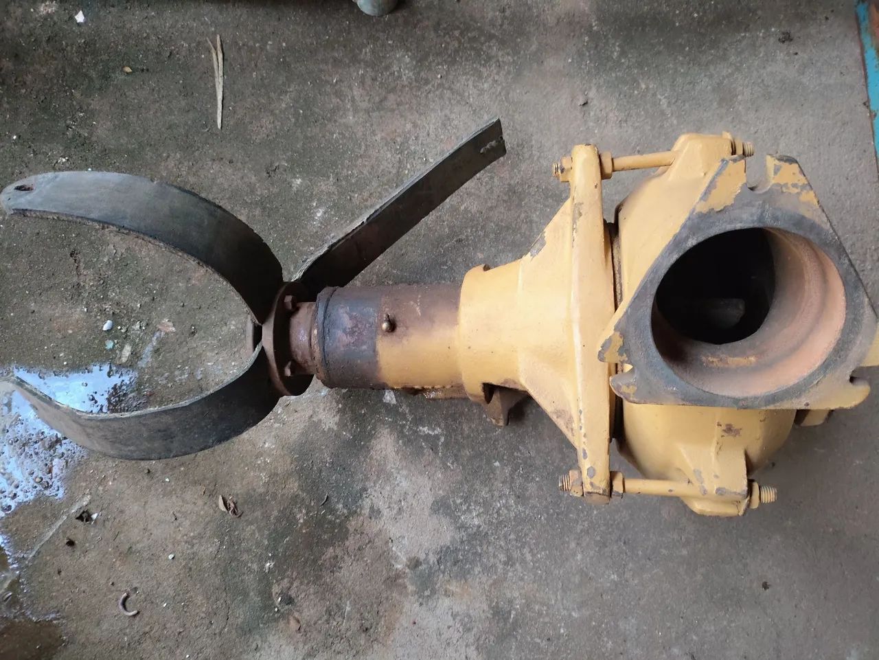Motor Tobata diesel com bomba de baixa - Foto 4
