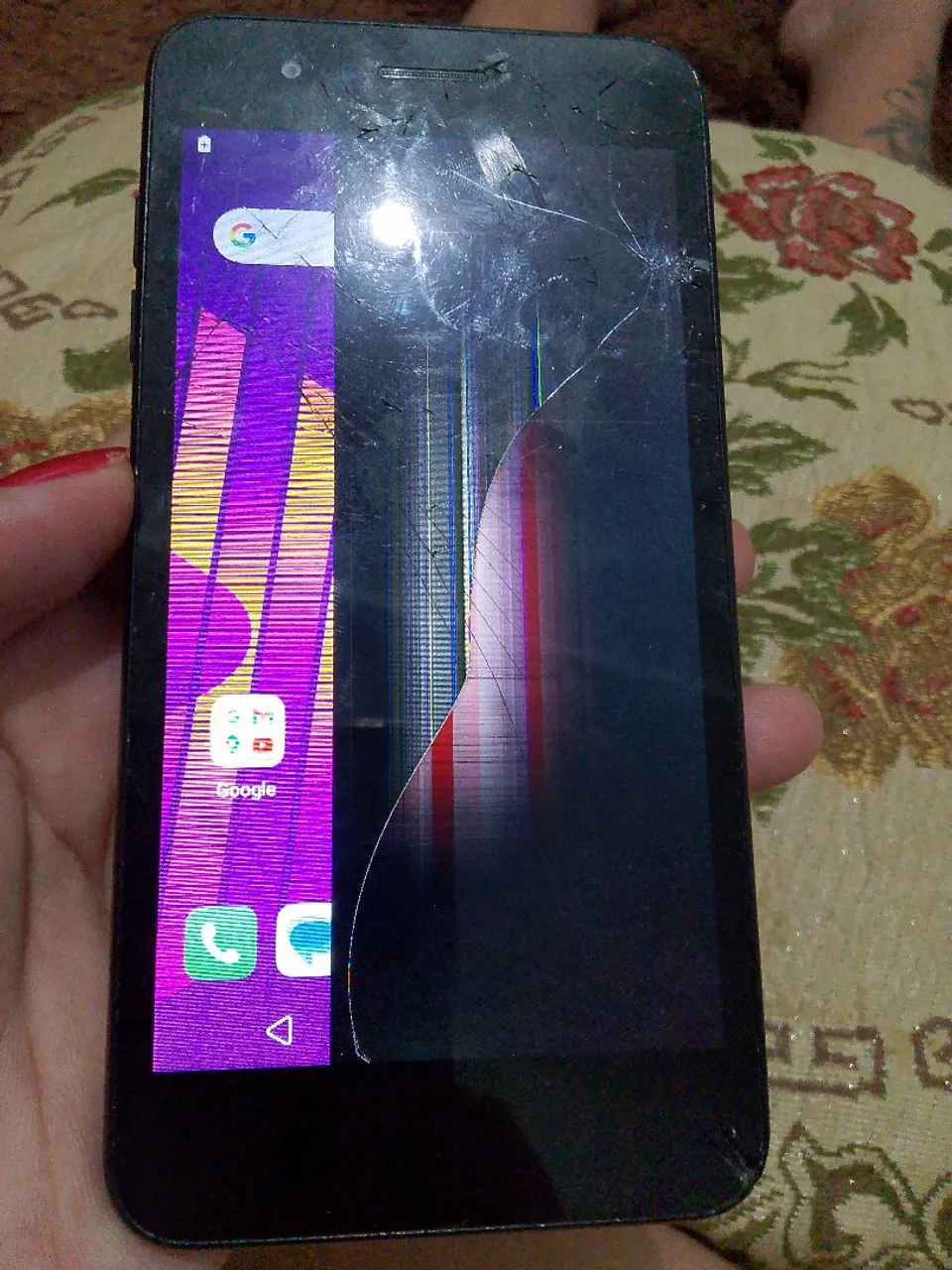 Celular com tela pra conserta apenas
