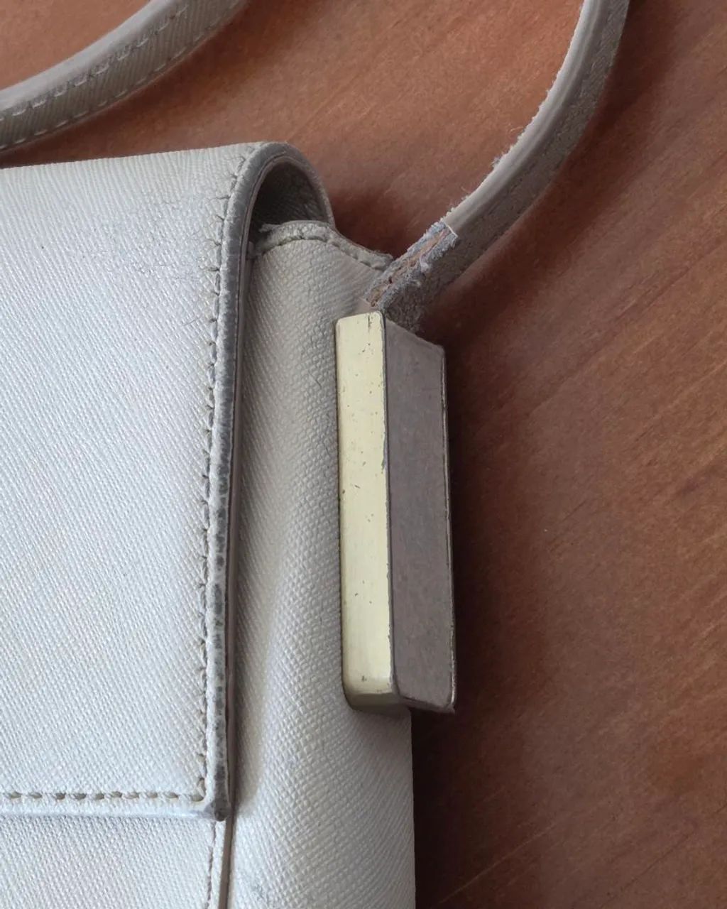 Bolsa Calvin Klein Off White - Foto 5