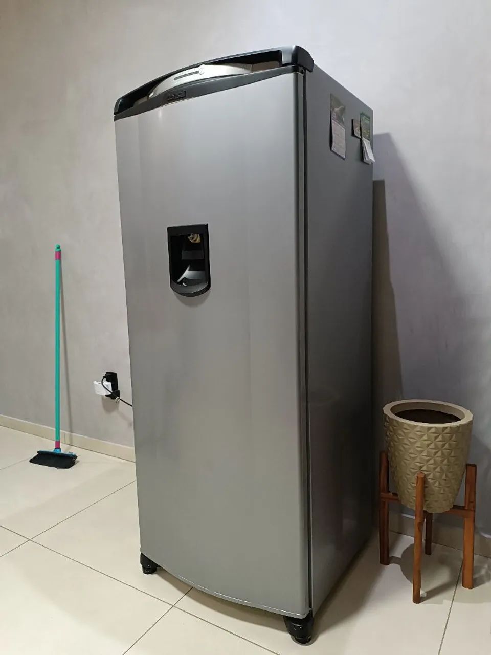 Geladeira Consul com Dispenser de Água - Foto 3