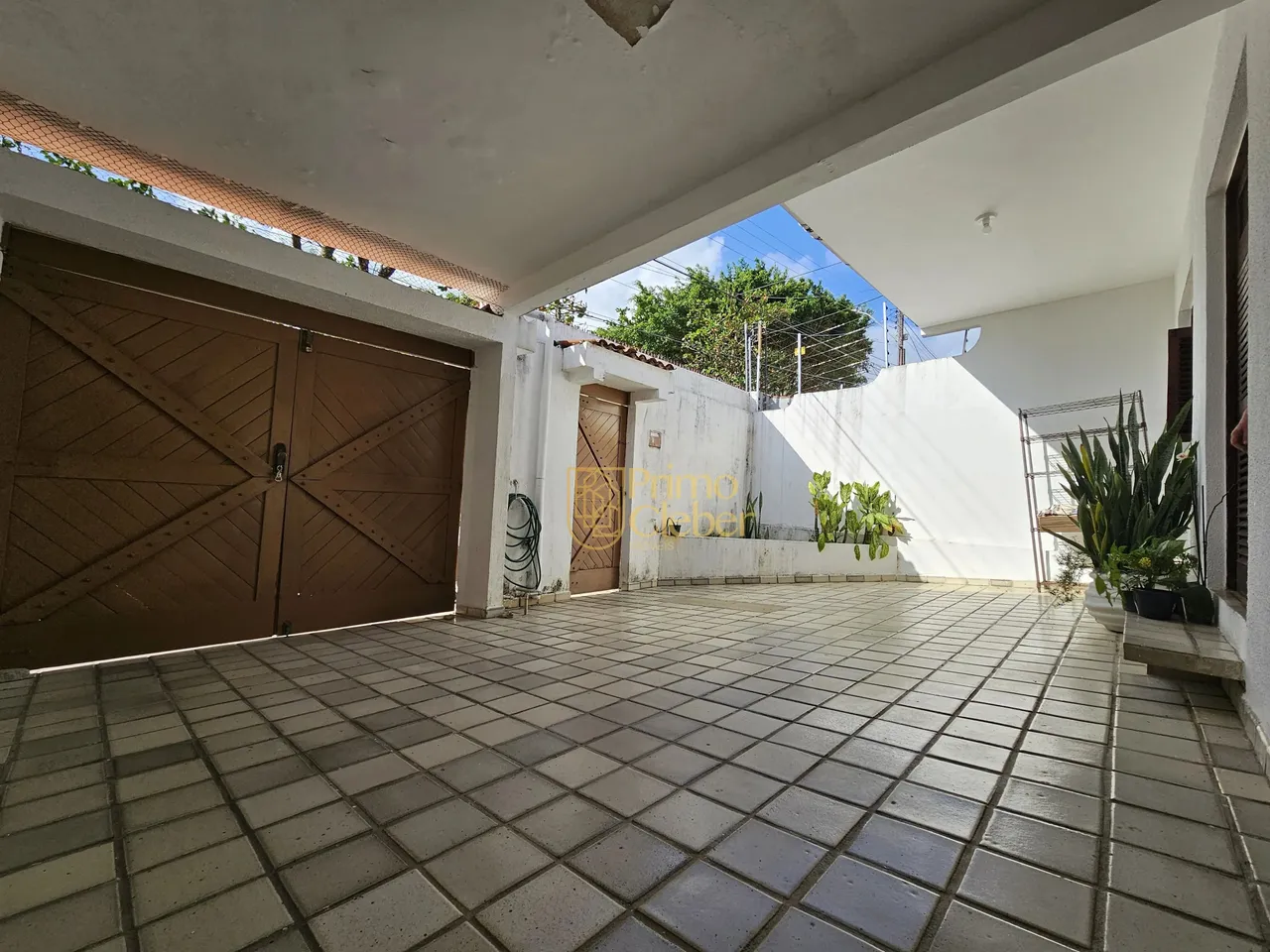 Casa 3 Suítes À Venda na Gruta de Lourdes