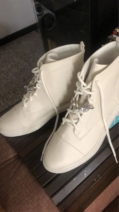 Bota Anacapri 38 nunca usada bege claro