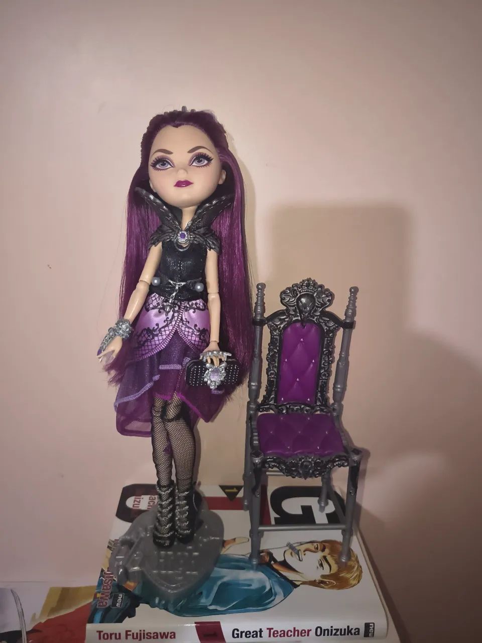 Boneca Raven Queen Ever After High