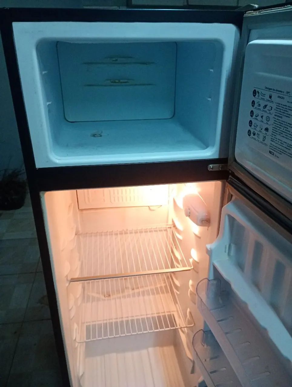 Vendo Geladeira Duplex Esmaltec - Foto 5