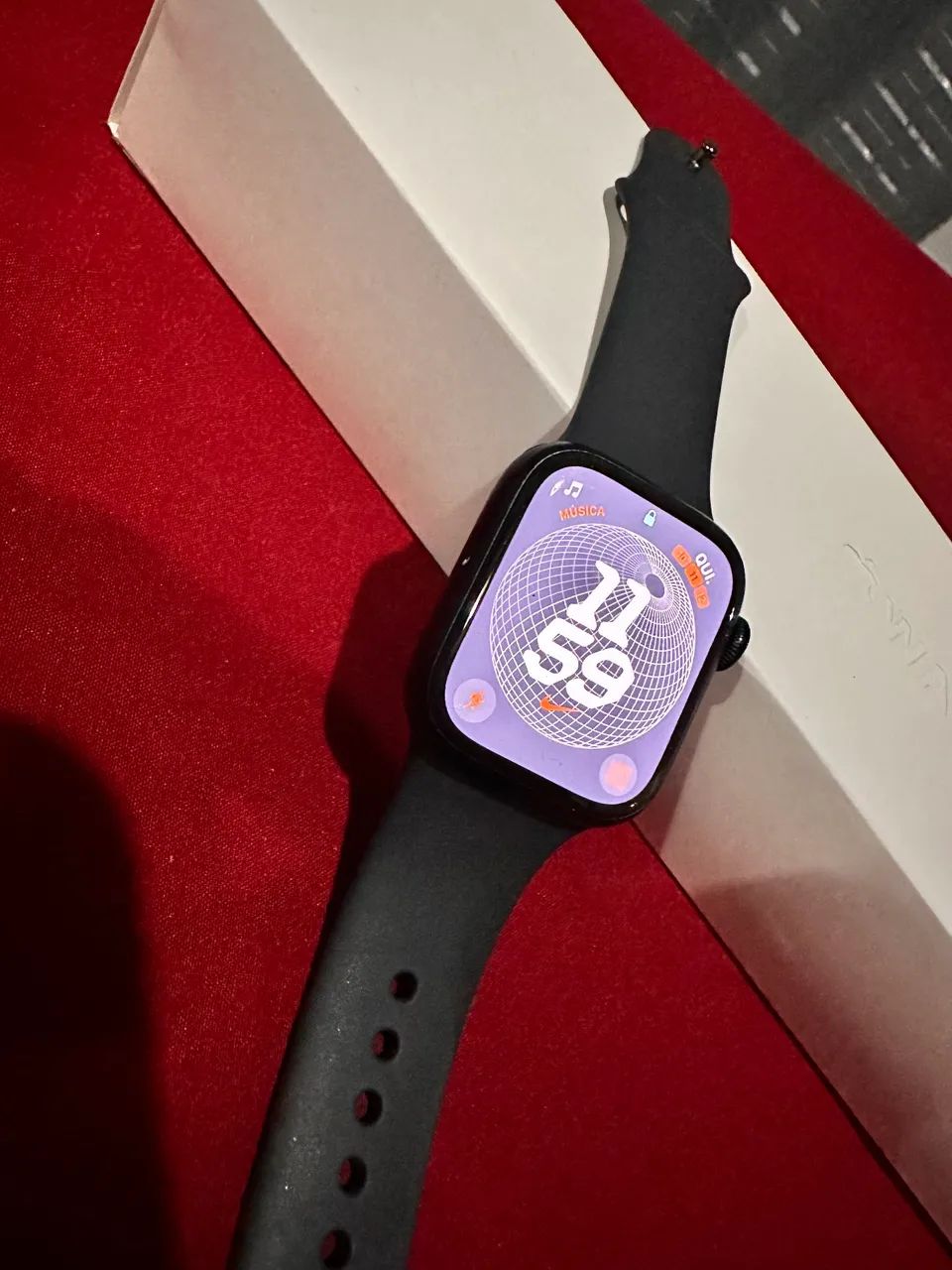 Apple Watch série 8, versão GPS + CELULAR