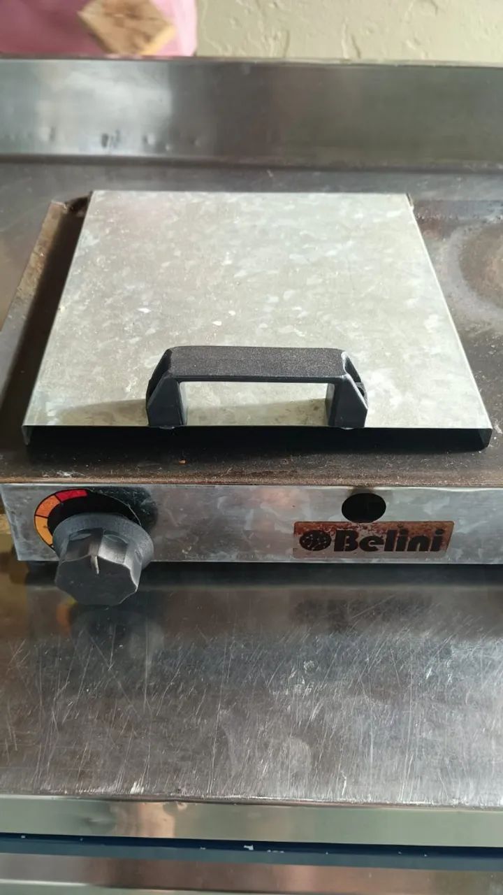 Chapa Para Lanches Belini - Gás GLP - com 2 Queimadores e abafador - Foto 2