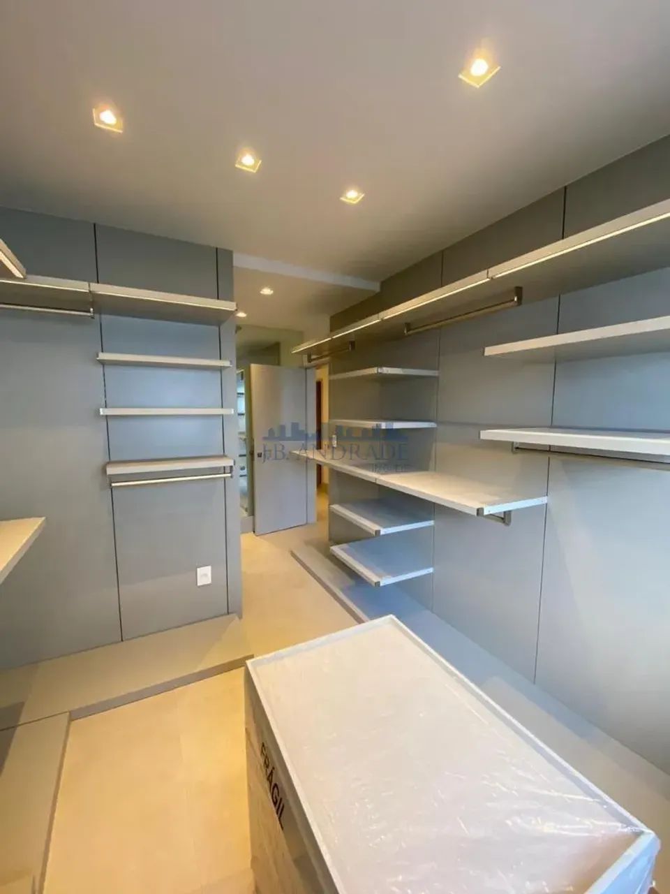 Jardim Oceânico  3 Quartos (2 Suítes) | Varandão Gourmet | 2 Vagas | Entrar e Morar - Foto 11