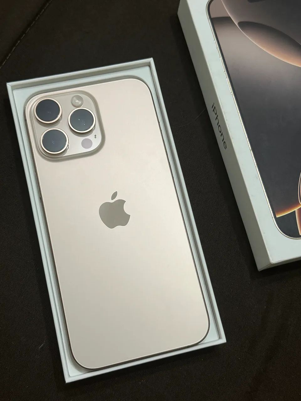 Iphone 16 pro max 512gb  - Foto 2