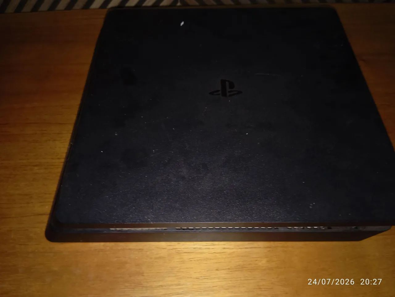 ps4 slim 500gb. + 2 controles  - Foto 4