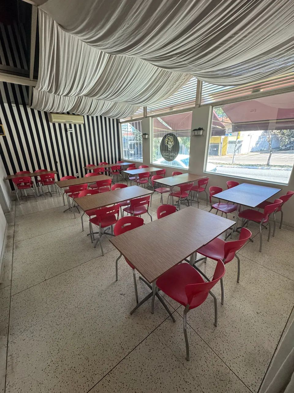 Mesas 65x65 + Cadeiras para Restaurante - Vários Lotes - Foto 2