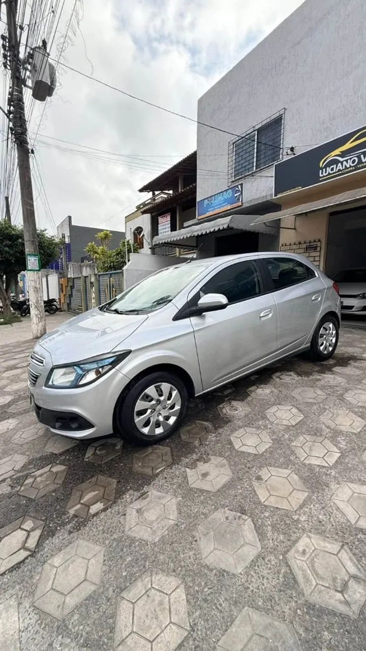 Chevrolet Onix ONIX HATCH LT 1.4 8V FlexPower 5p Mec. 2015