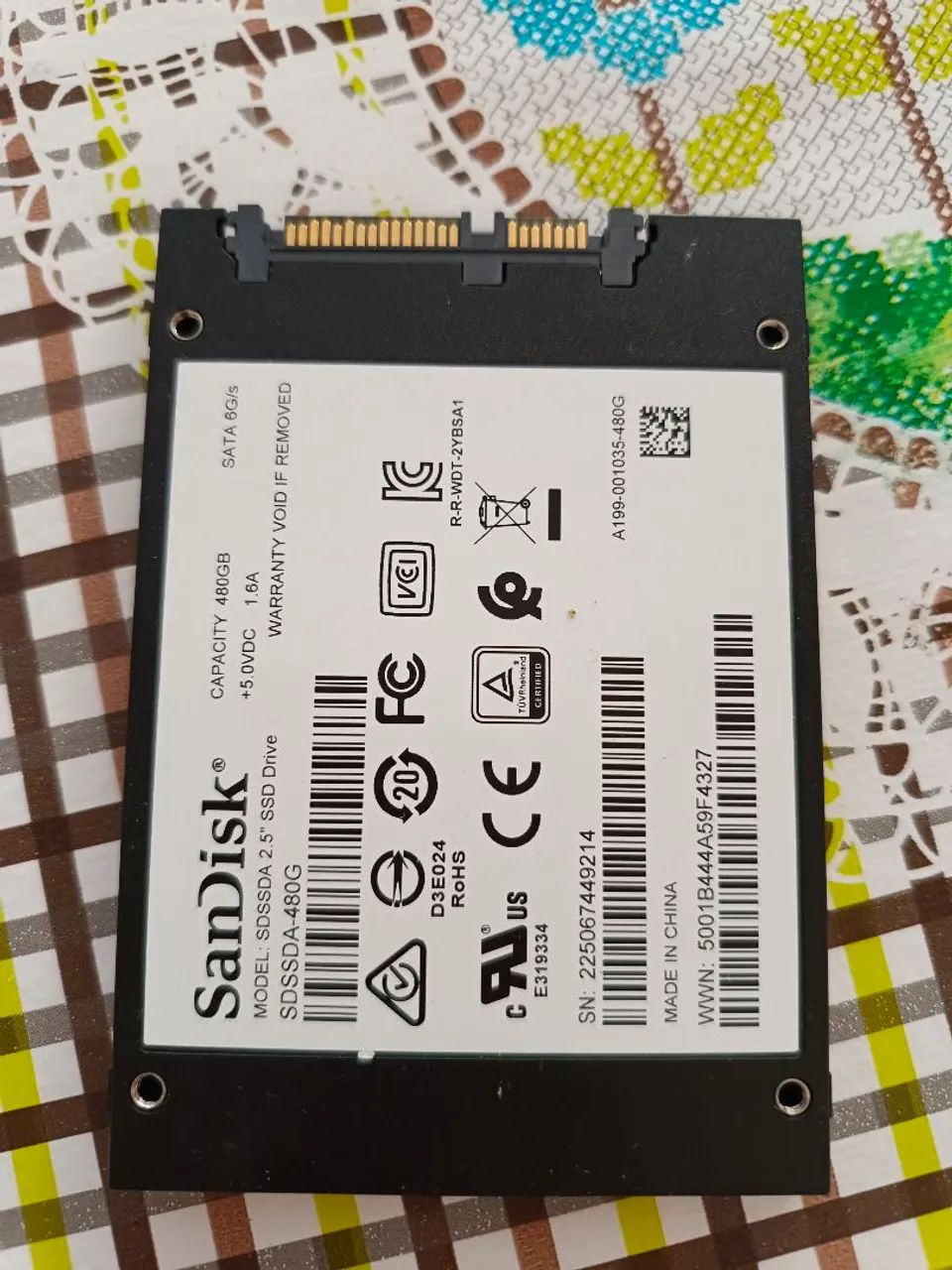 Ssd SanDisk de 480gb funcionando perfeitamente com windows 1 instalado.