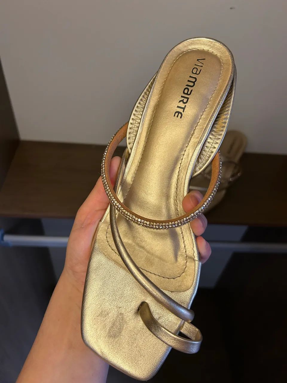 ***Vende-se sapatos 37***