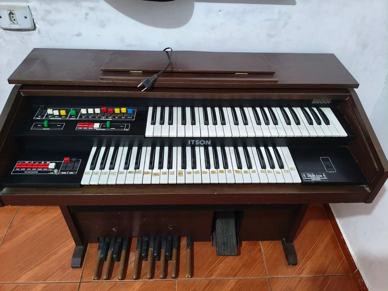 Órgão (com defeito) - Foto 2