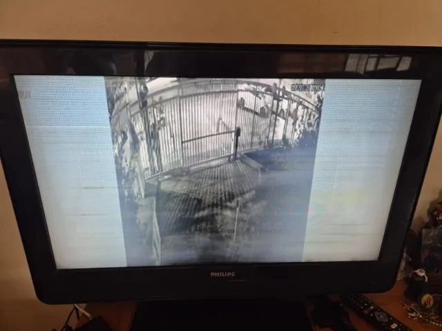 Vendo televisão Philips LCD 32 polegadas - Foto 3