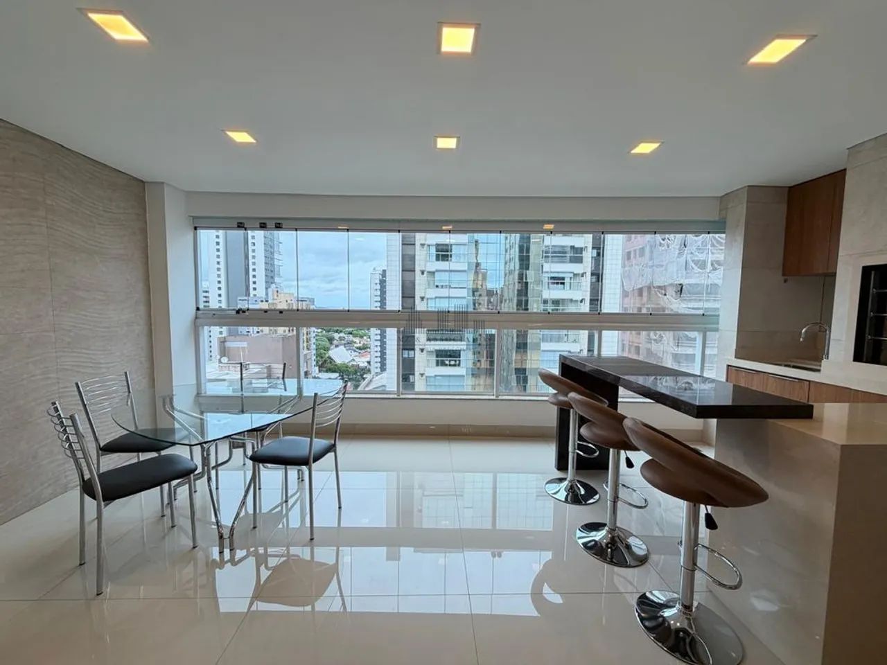 Apartamento 100% MOBILIADO - CENTRO DE MARINGÁ - Foto 5