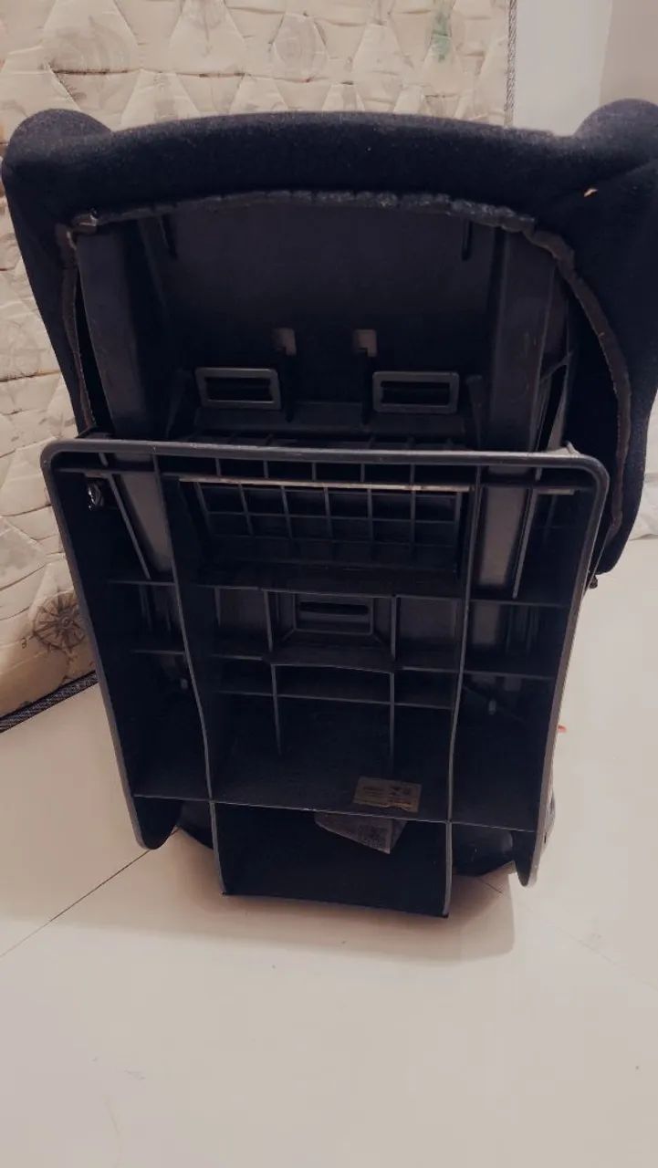 Vendo cadeira de bebê para carro. - Foto 3