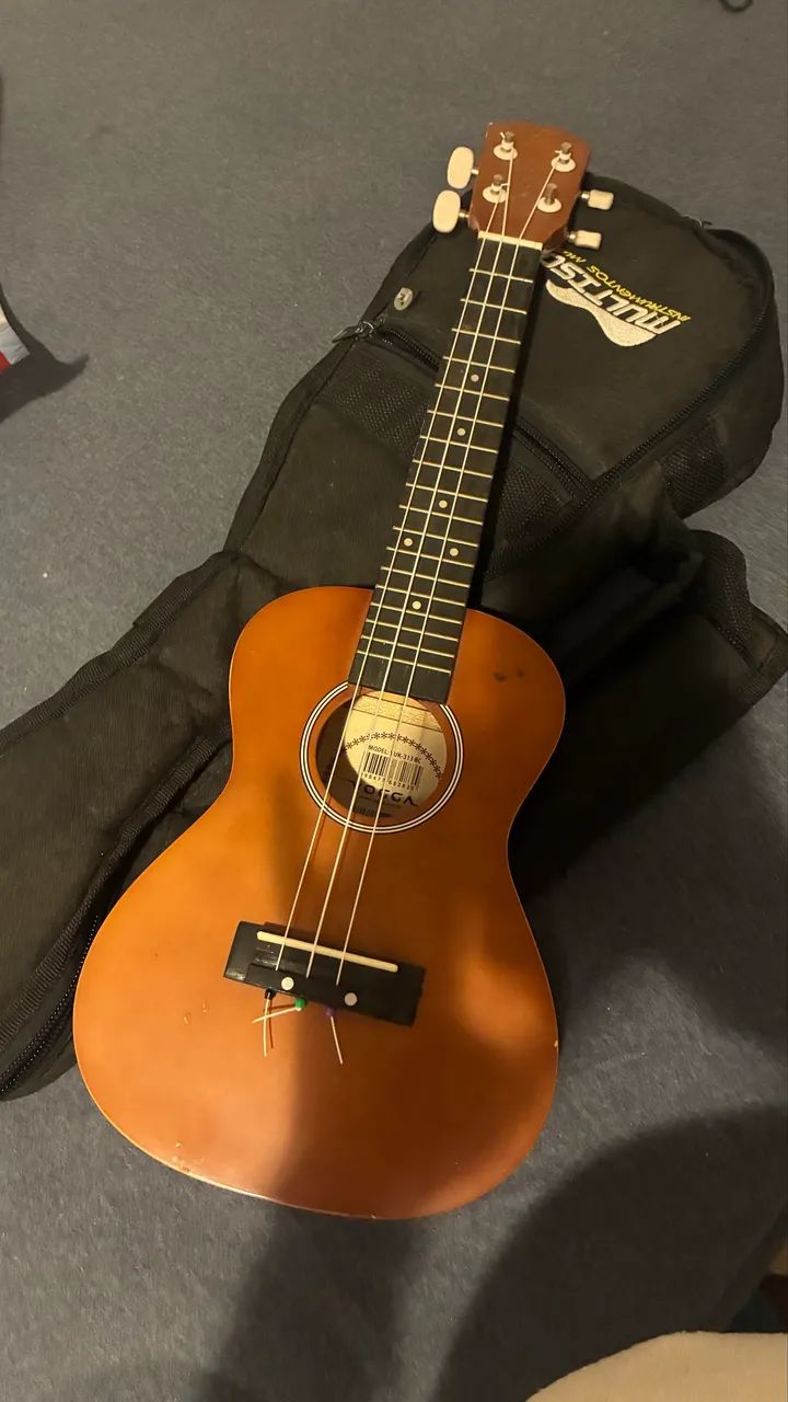Vendo ukulele