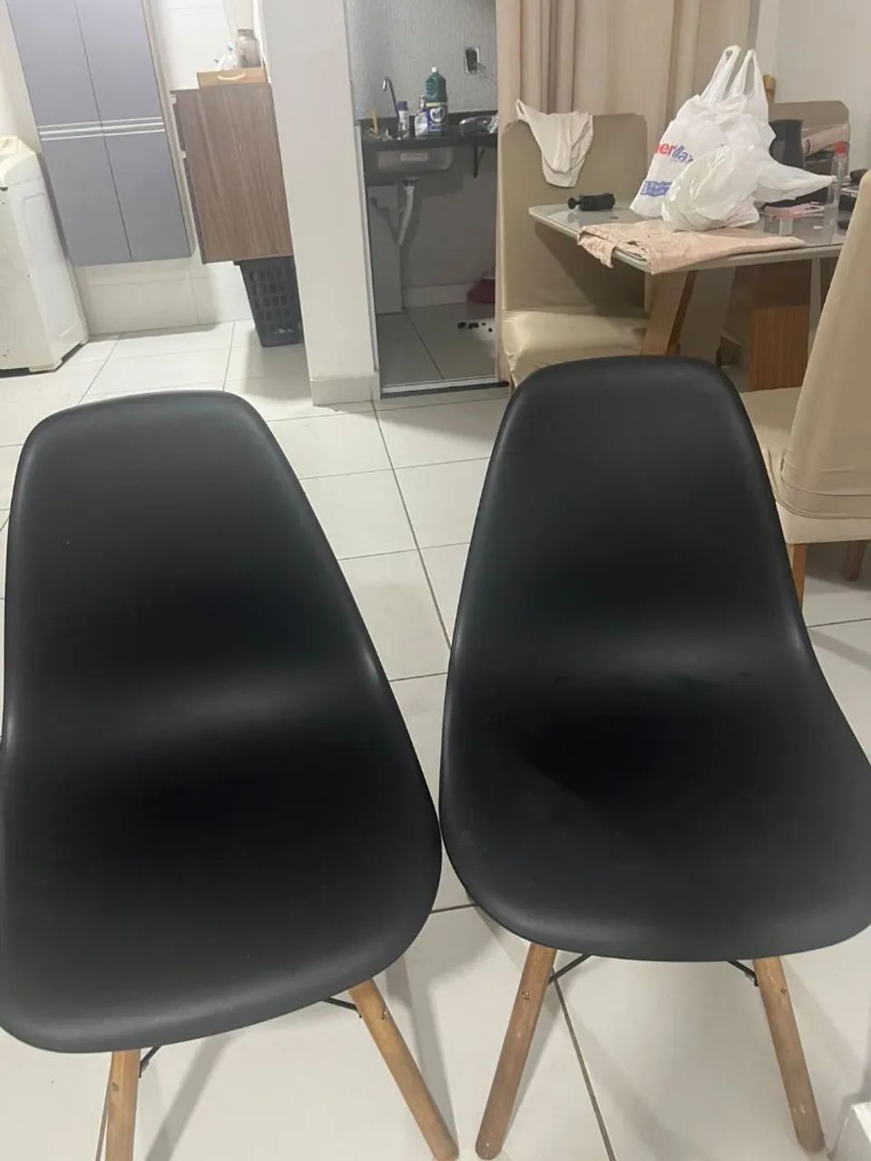 Vendo duas cadeiras Charles Eames Eiffel - Foto 2