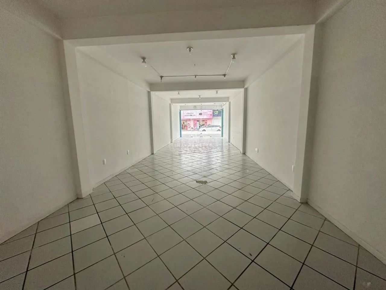 Locação Anual: Sala Comercial 5ª Avenida em Balneário Camboriú - Foto 6