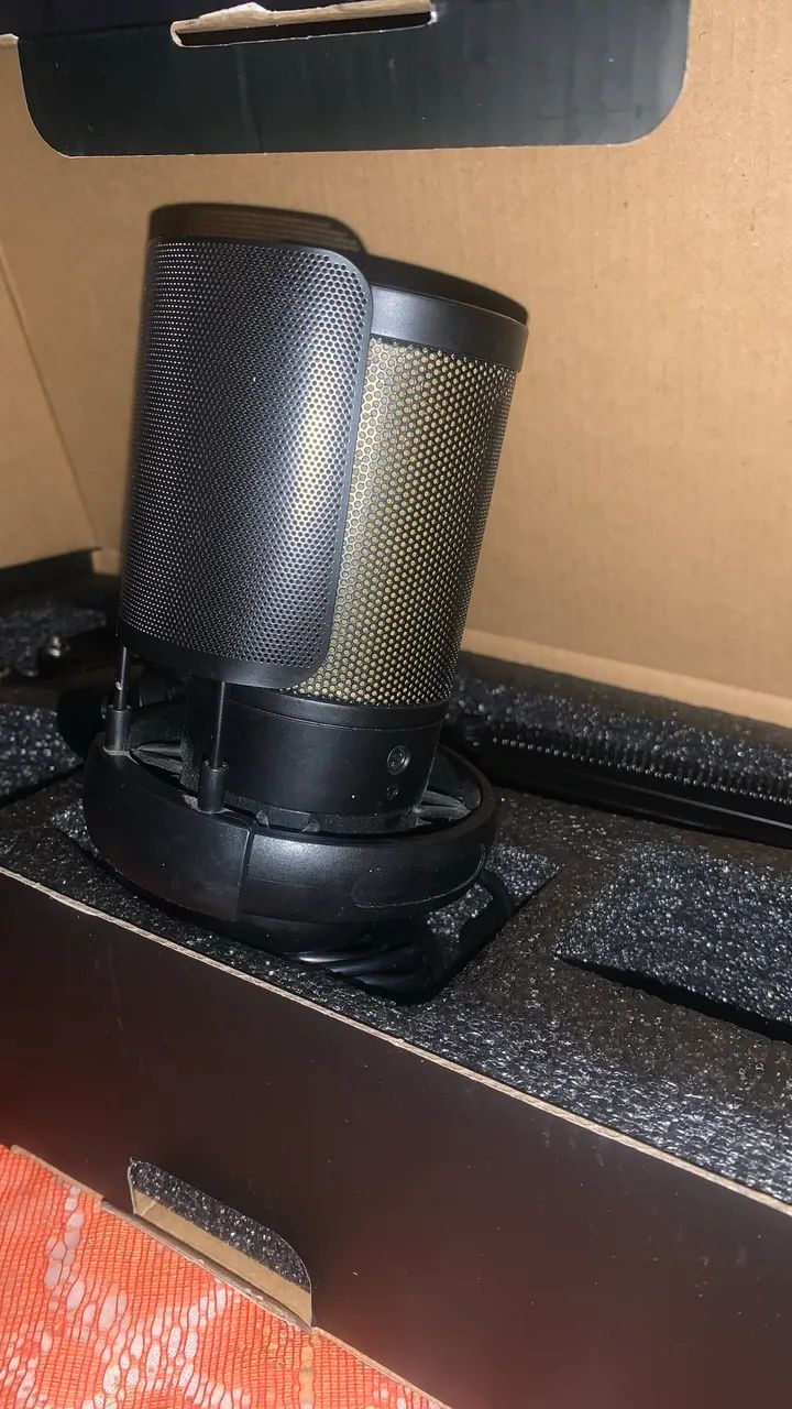 Microfone Condensador RGB Gamer com Braço Articulado - Completo - Foto 3
