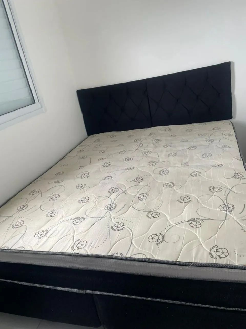 Cama Box Casal Queen 1.98x1.58 Usada em ótimo estado, Com cabeceira.BAIXOU PREÇO - Foto 2