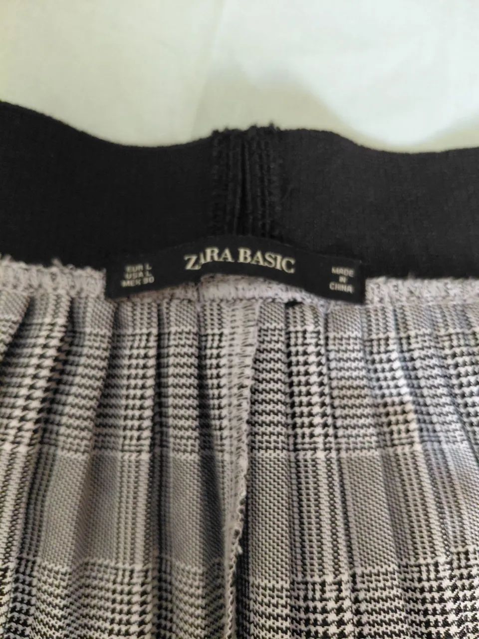 saia Zara maravilhosa sem defeitos  - Foto 2