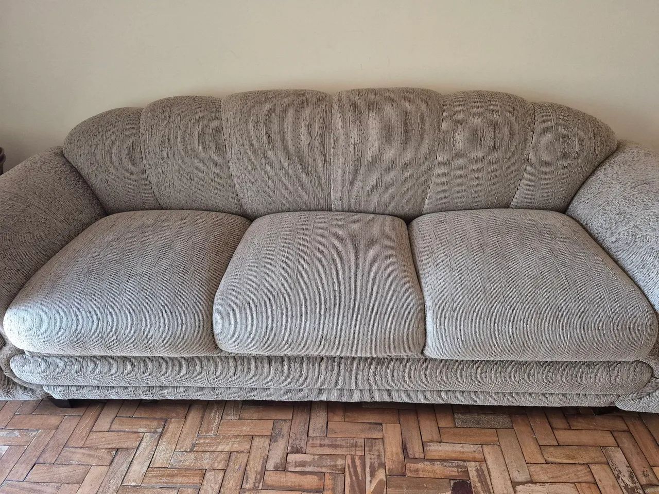 Sofá 3 lugares, sem defeitos