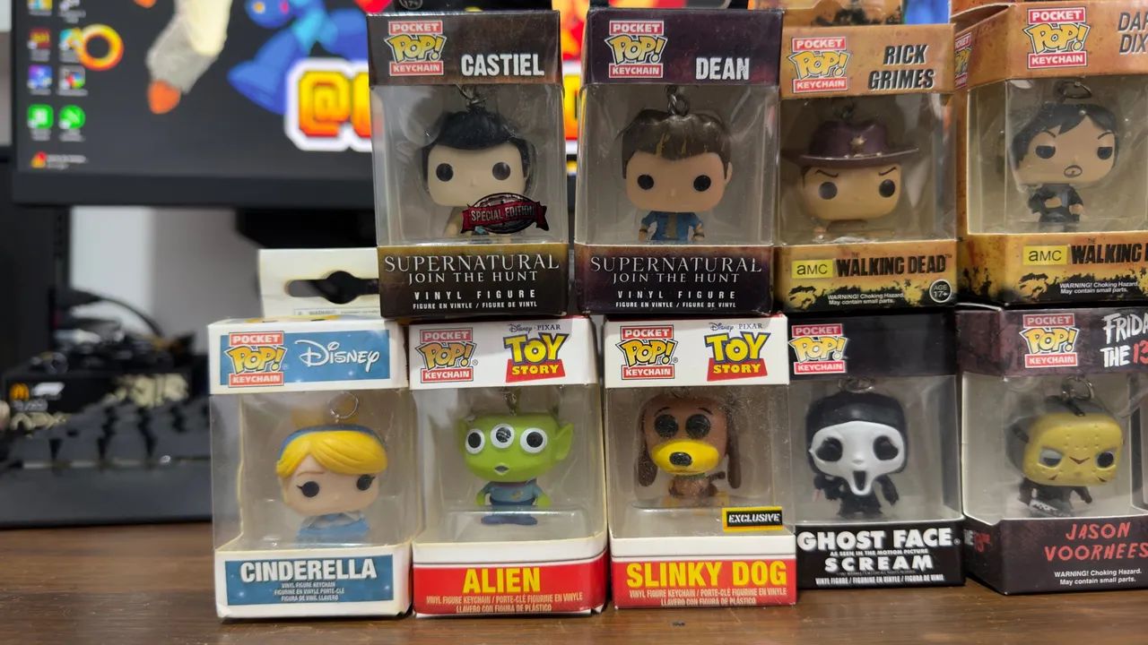Lote 11 Funkos Chaveiros - Foto 3