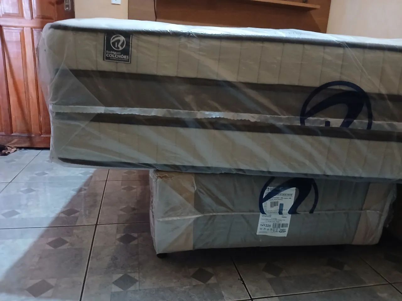 VENDO CAMA QUEEN CASAL+BASE - Foto 4