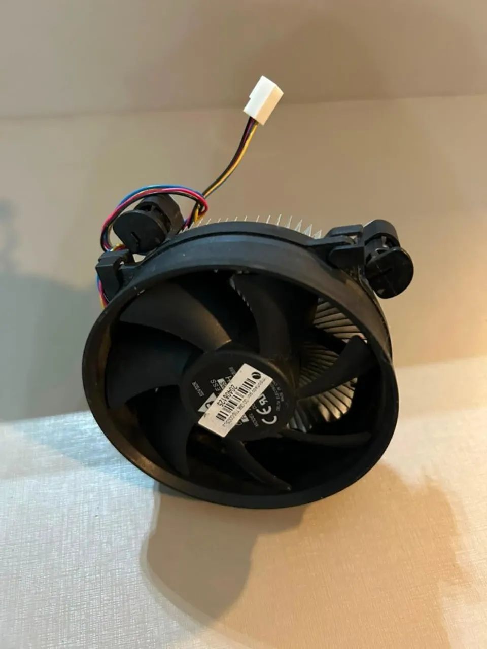 Cooler para Processador Intel (Delta Electronics) - Conector 4 Pinos - Foto 2