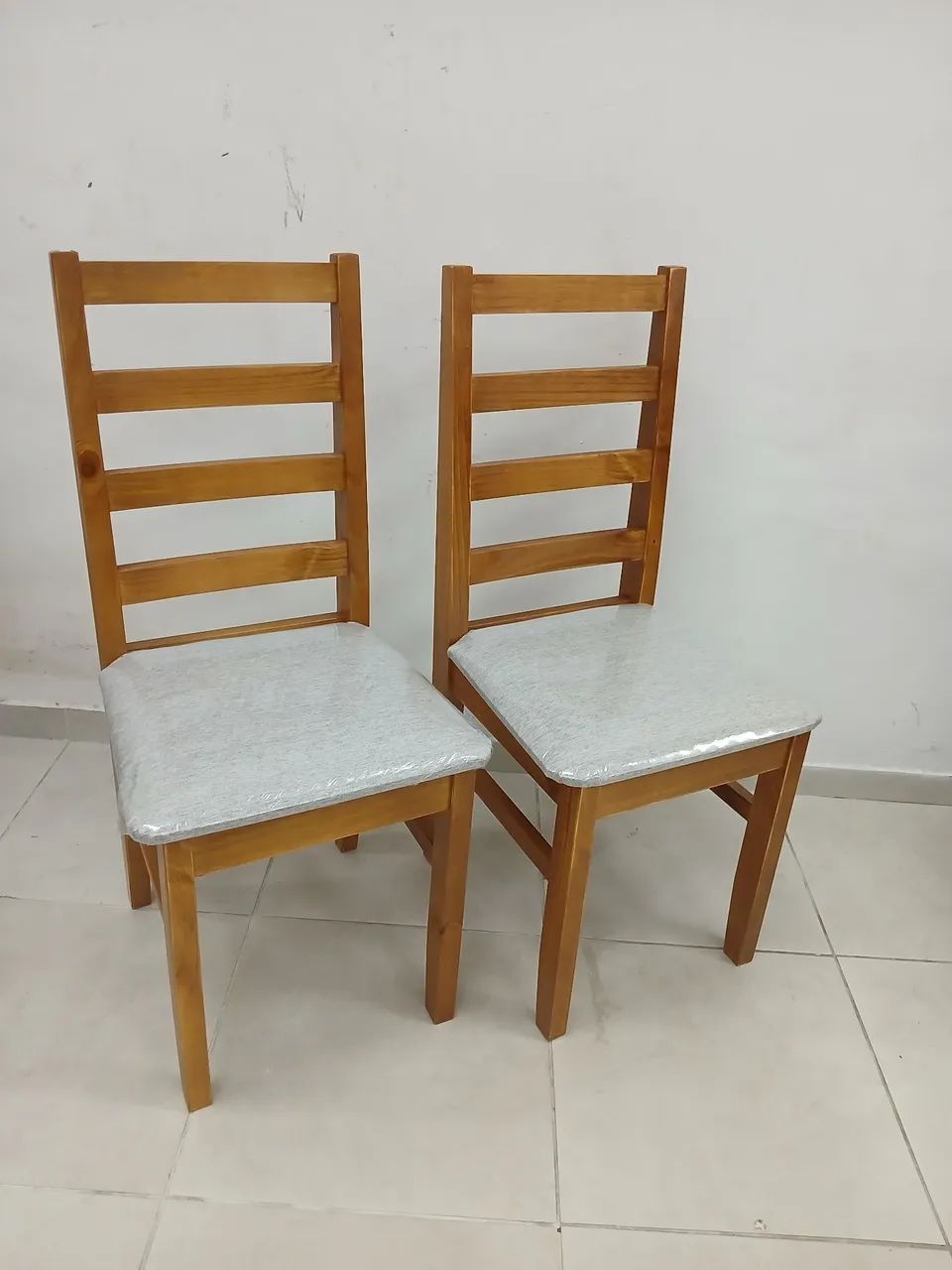 Conjunto mesa com 4 cadeiras.  - Foto 5