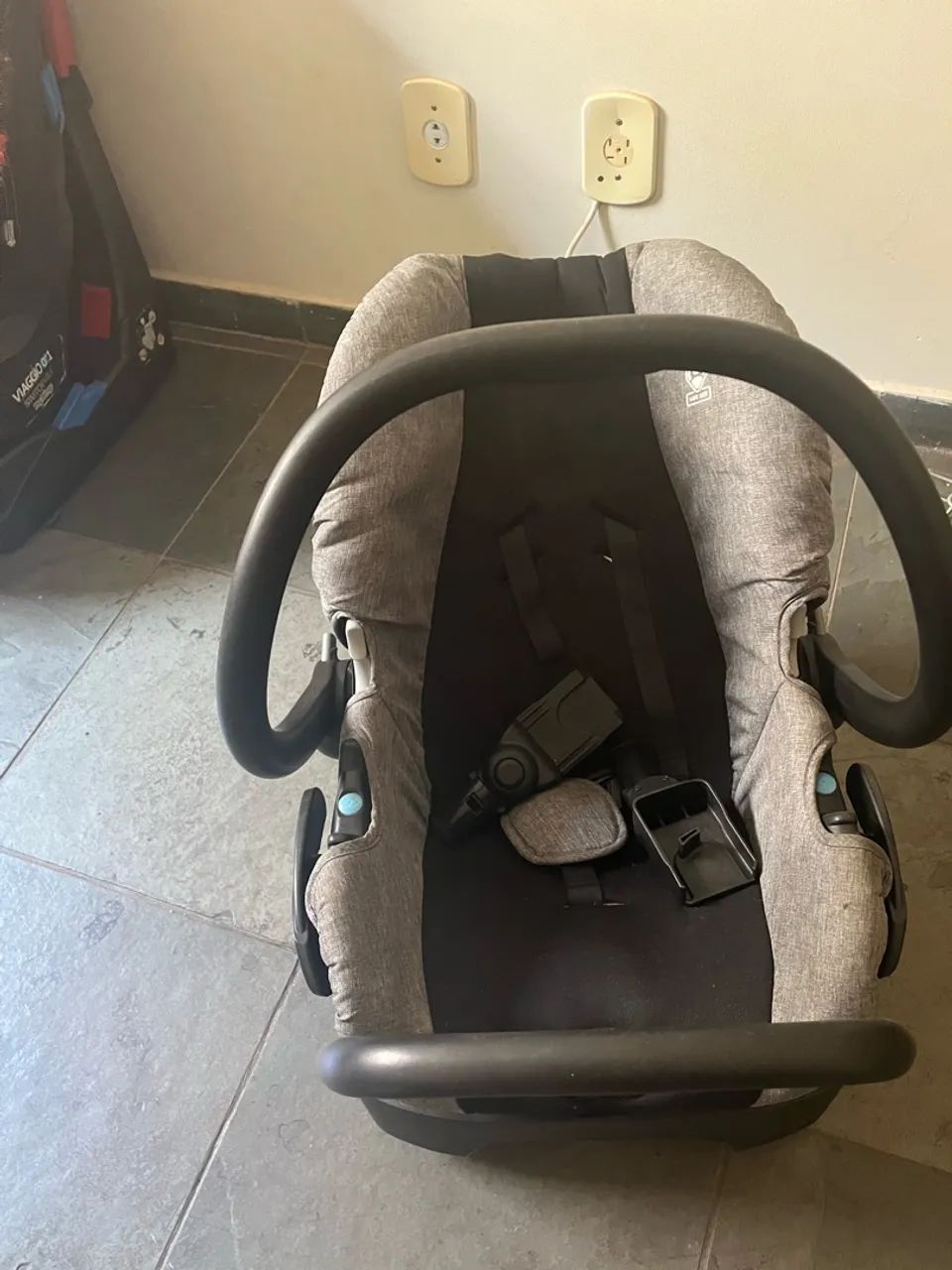 Carrinho e bebê conforto com suporte - Foto 2