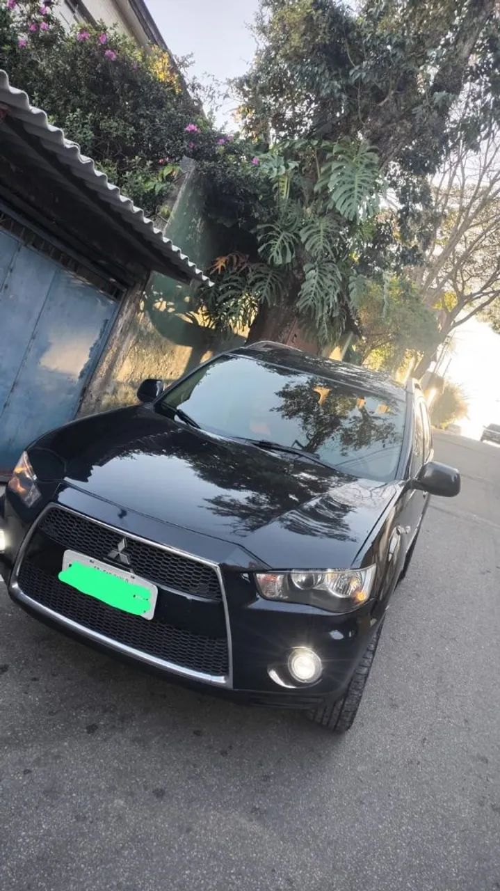 Mitsubishi Outlander 2012