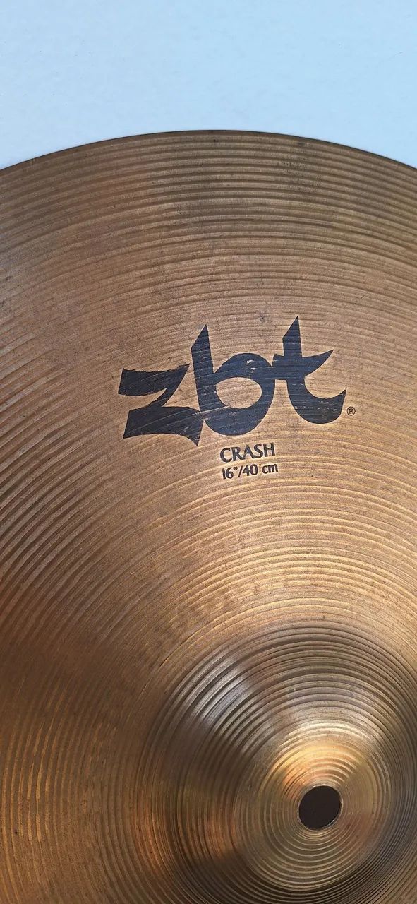 Prato Crash Zildjian ZBT B8 16 polegadas  - Foto 4