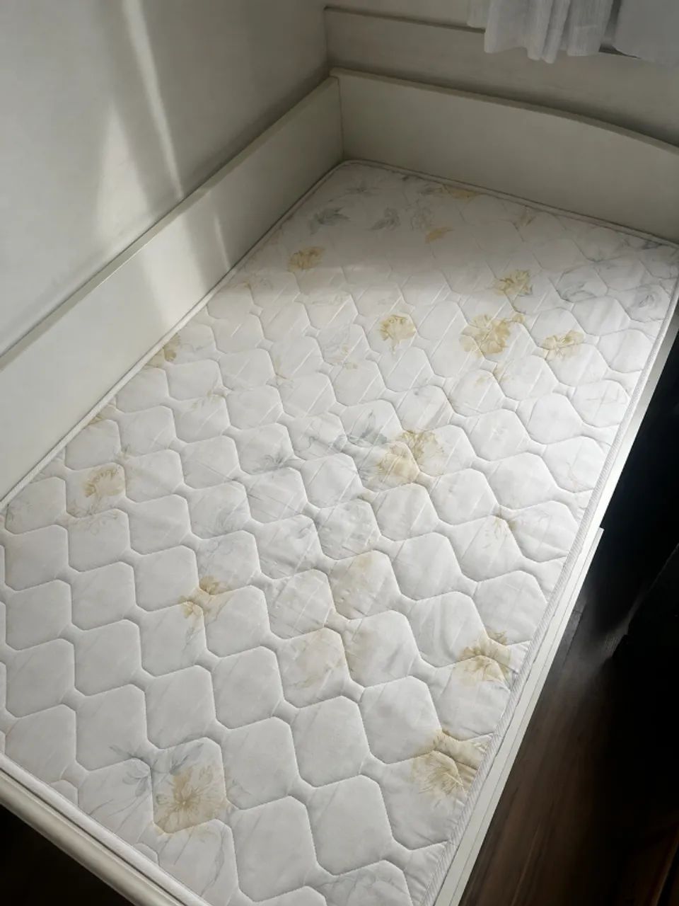Colchão de Solteiro de Espuma