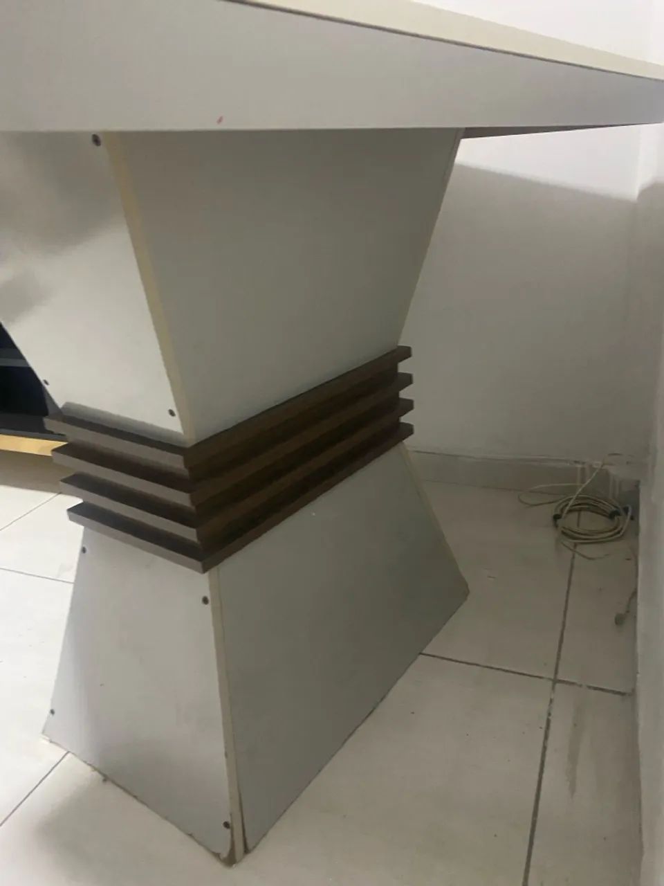 Mesa de jantar resistente - R$300 - Foto 4