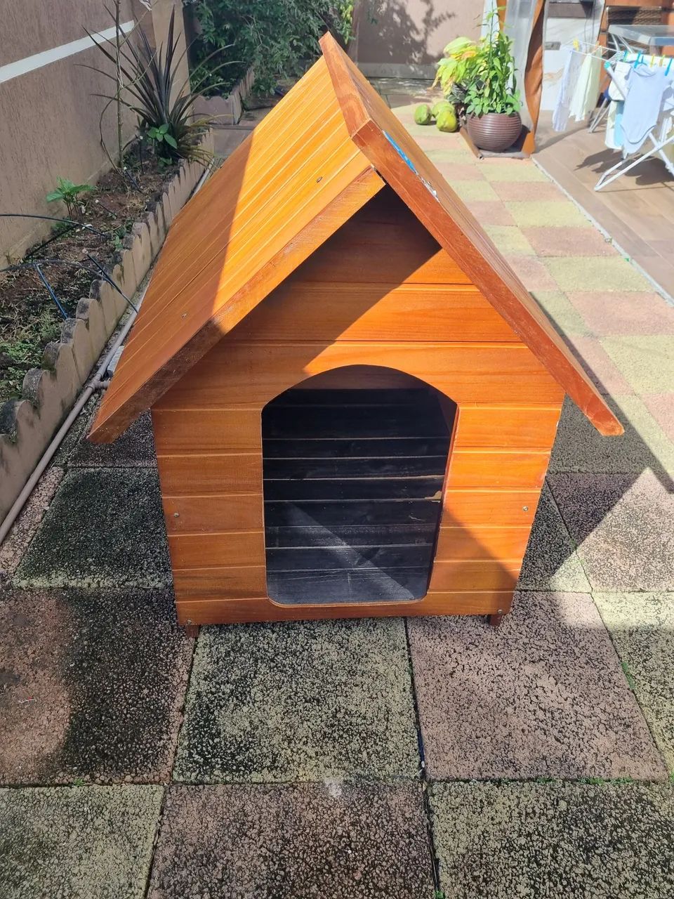 VENDO CASINHA PARA CACHORRO AREA EXTRRNA E INTERNA
