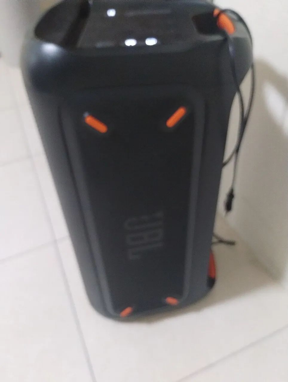 Caixa JBL PartyBox 100. - Foto 4