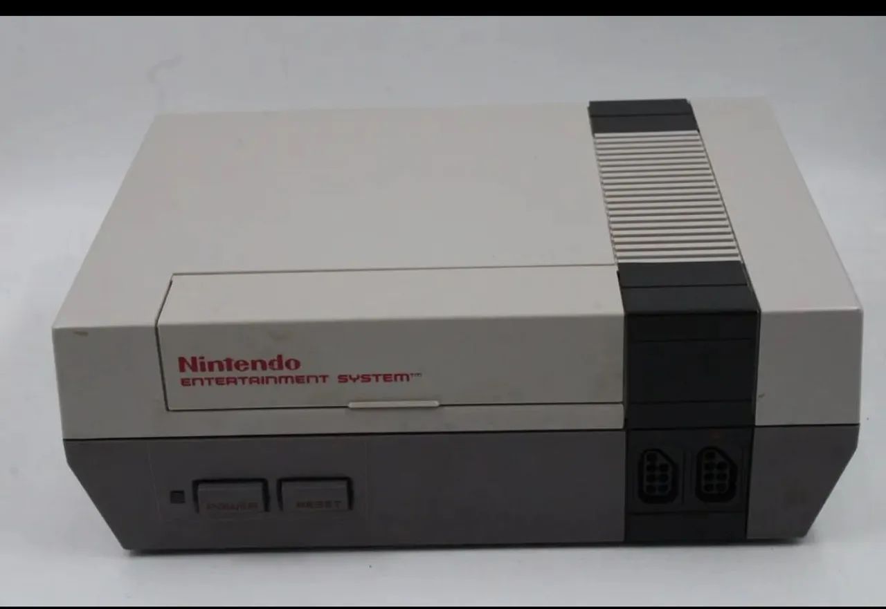 Nintendo nes 8bits com 2 controles original - Foto 5