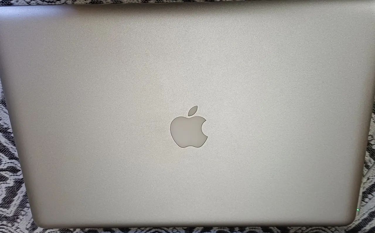 MACBOOK PRO 15 MODEL A1286 - Foto 2