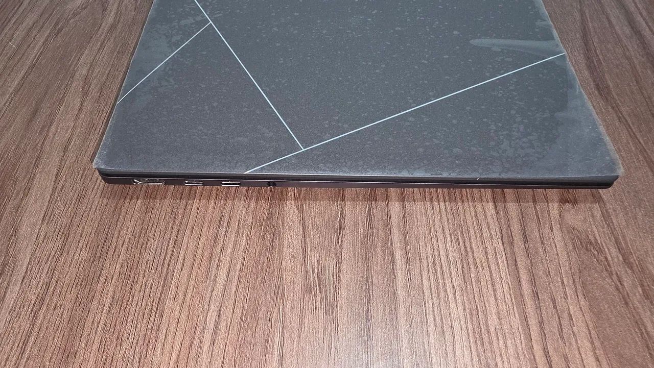 ASUS Zenbook S14 Ultra 7 | 32GB RAM | 1TB SSD | OLED - Foto 5