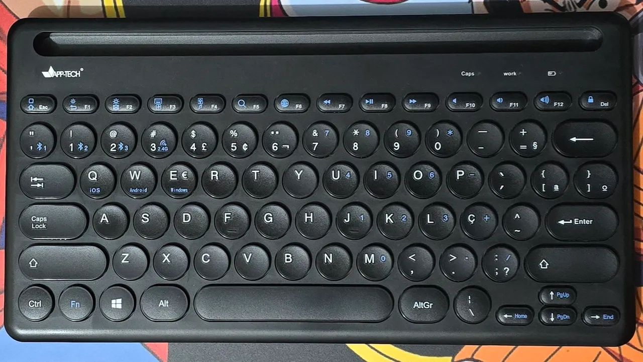 Teclado bluetooth APP-TECH com carregamento USB